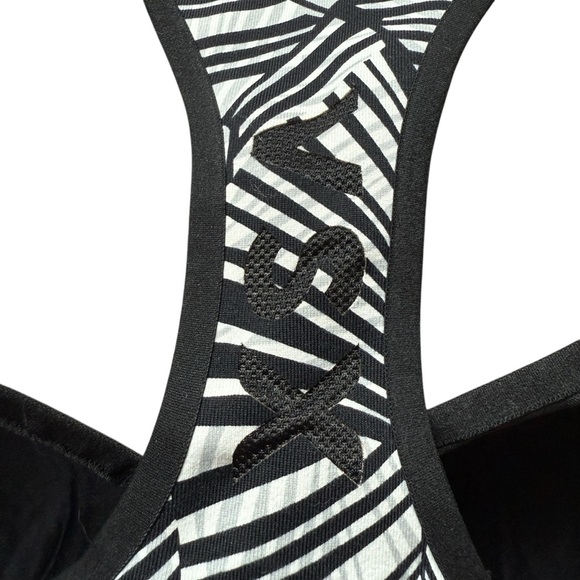 Victoria's Secret VSX Incredible Sports Bra 34C Black High Support Racerback Gym - Picture 7 of 10